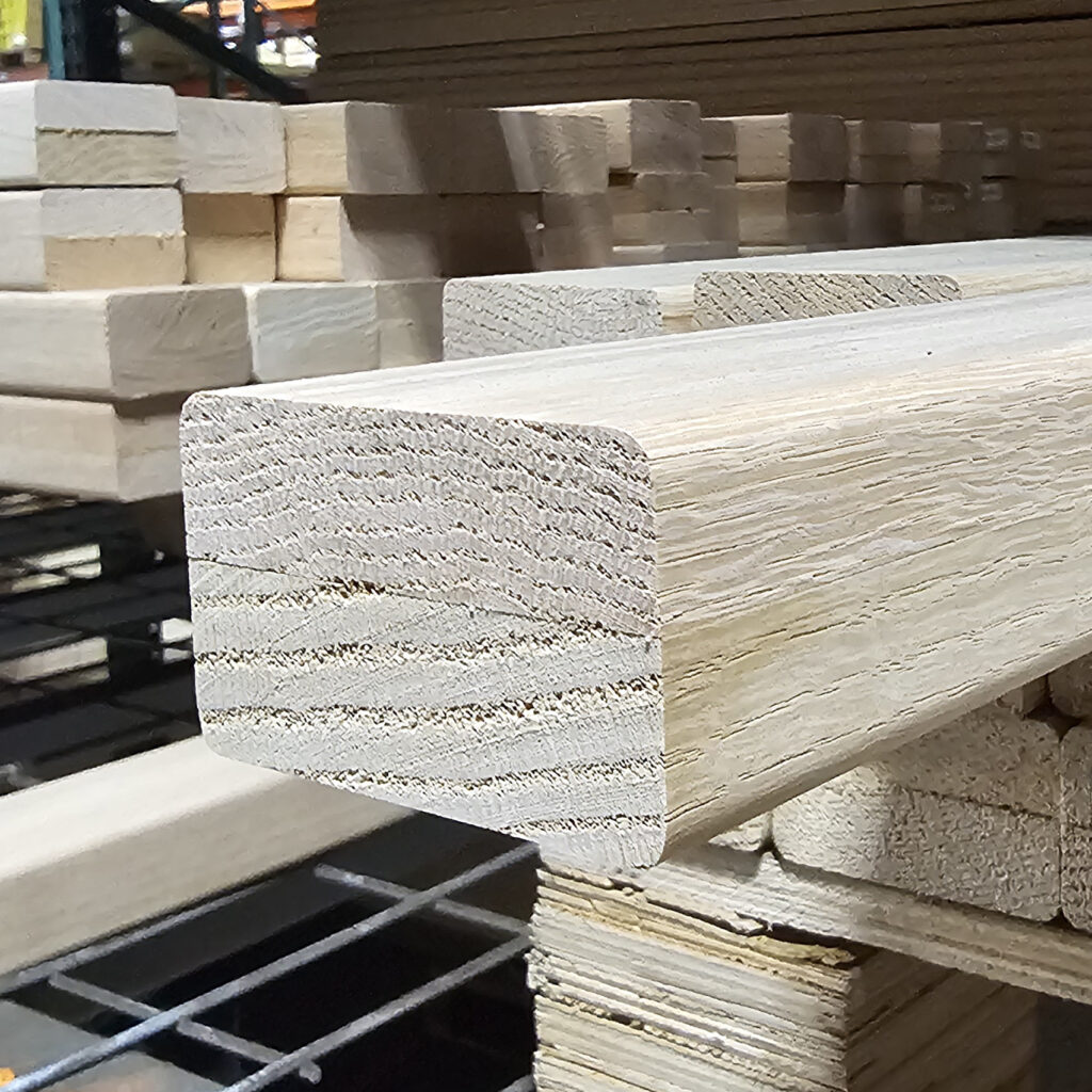 6002 Modern Wood Handrail - Red Oak
